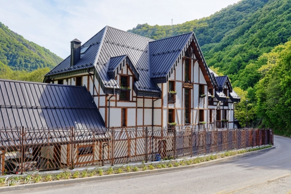 Reconstructioning and upgrading of barn and rest house in "Apostolite" rest house and bistro, Sandanski